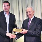 אורן פלוטקין עם שמעון פרס